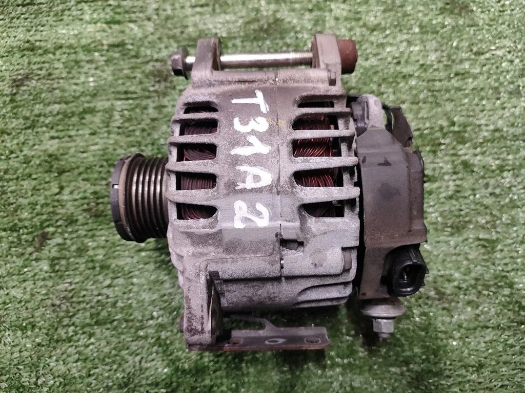 Б.у. генератор NISSAN X-TRAIL T31 NISSAN X-TRAIL T31