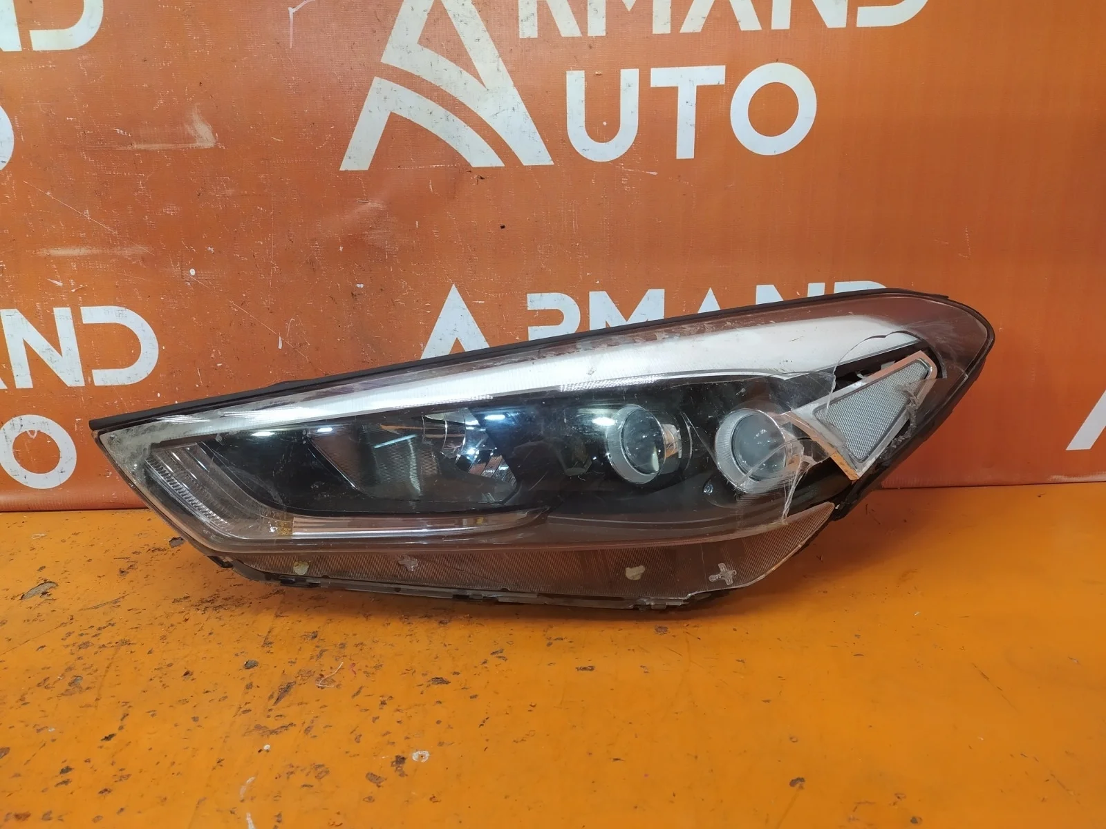 Фара Hyundai Tucson 2015-2018 3