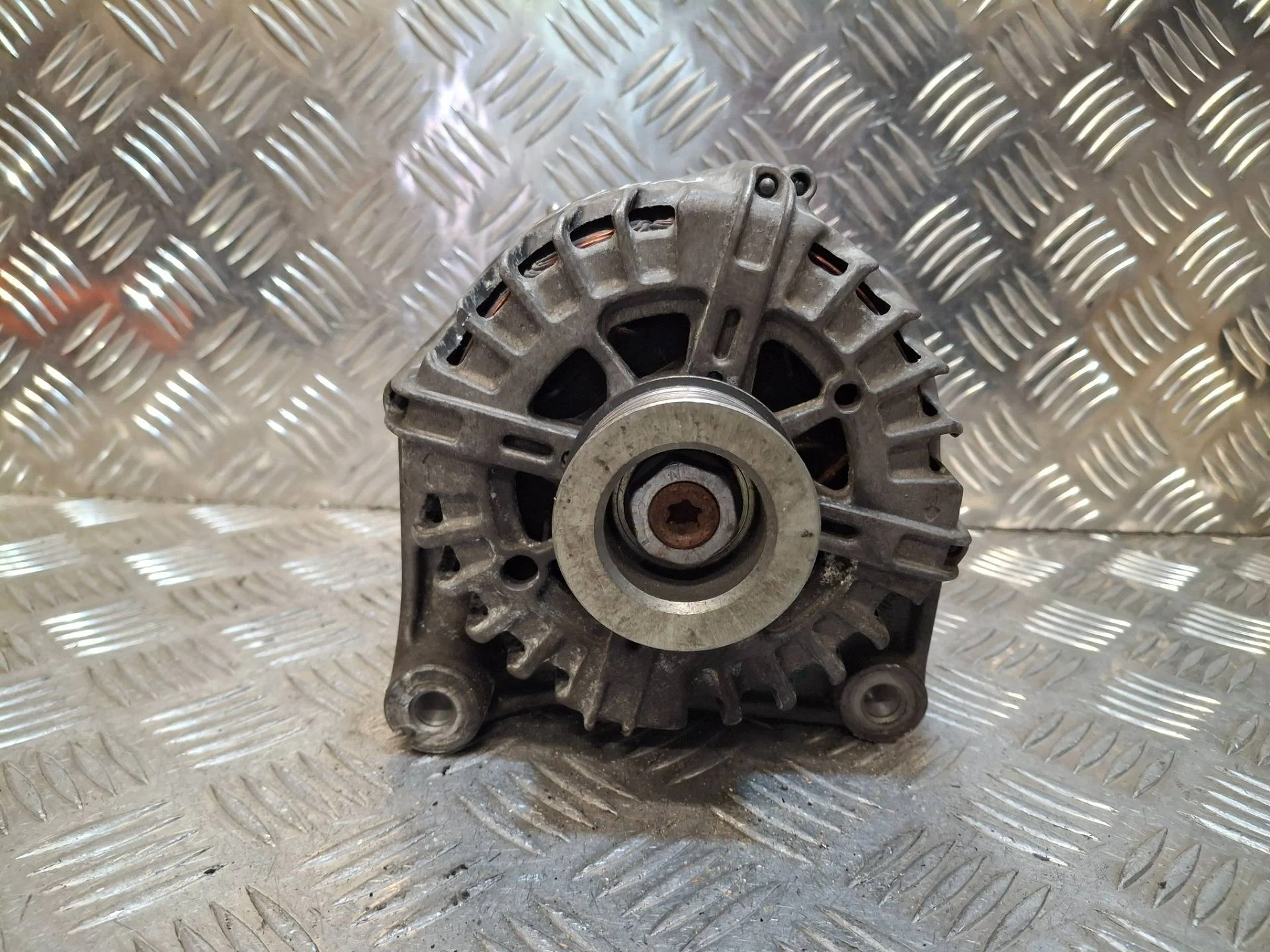 генератор BMW X1 E84