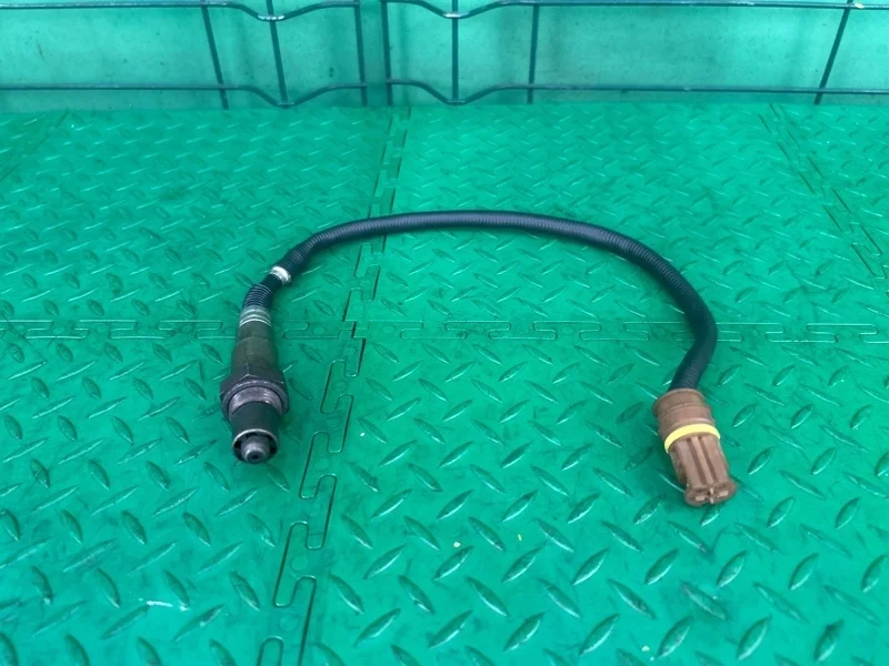 Датчик кислородный Mercedes-Benz W211