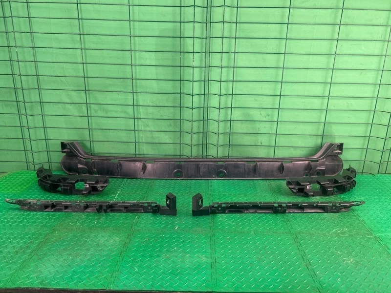 Кронштейн бампера BMW 7 2005 E65