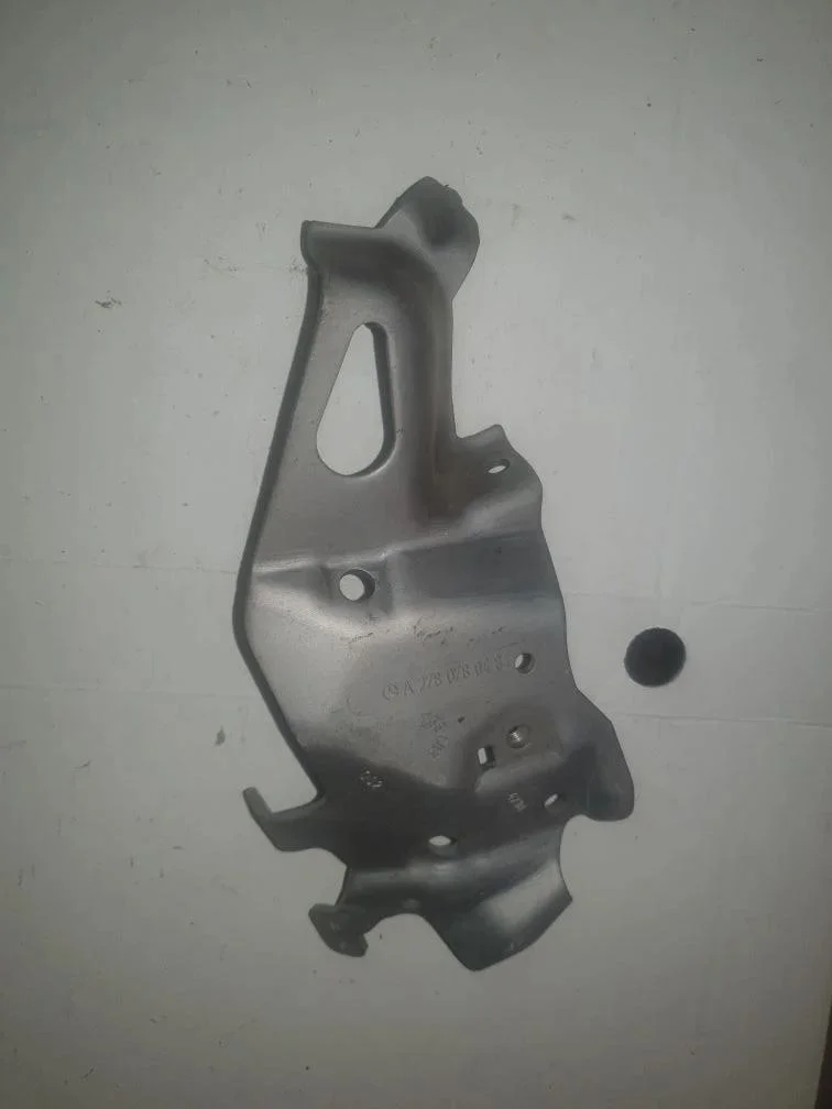 Кронштейн ТНВД Mercedes-Benz S-класс W221 рестайлинг (2009—2013)