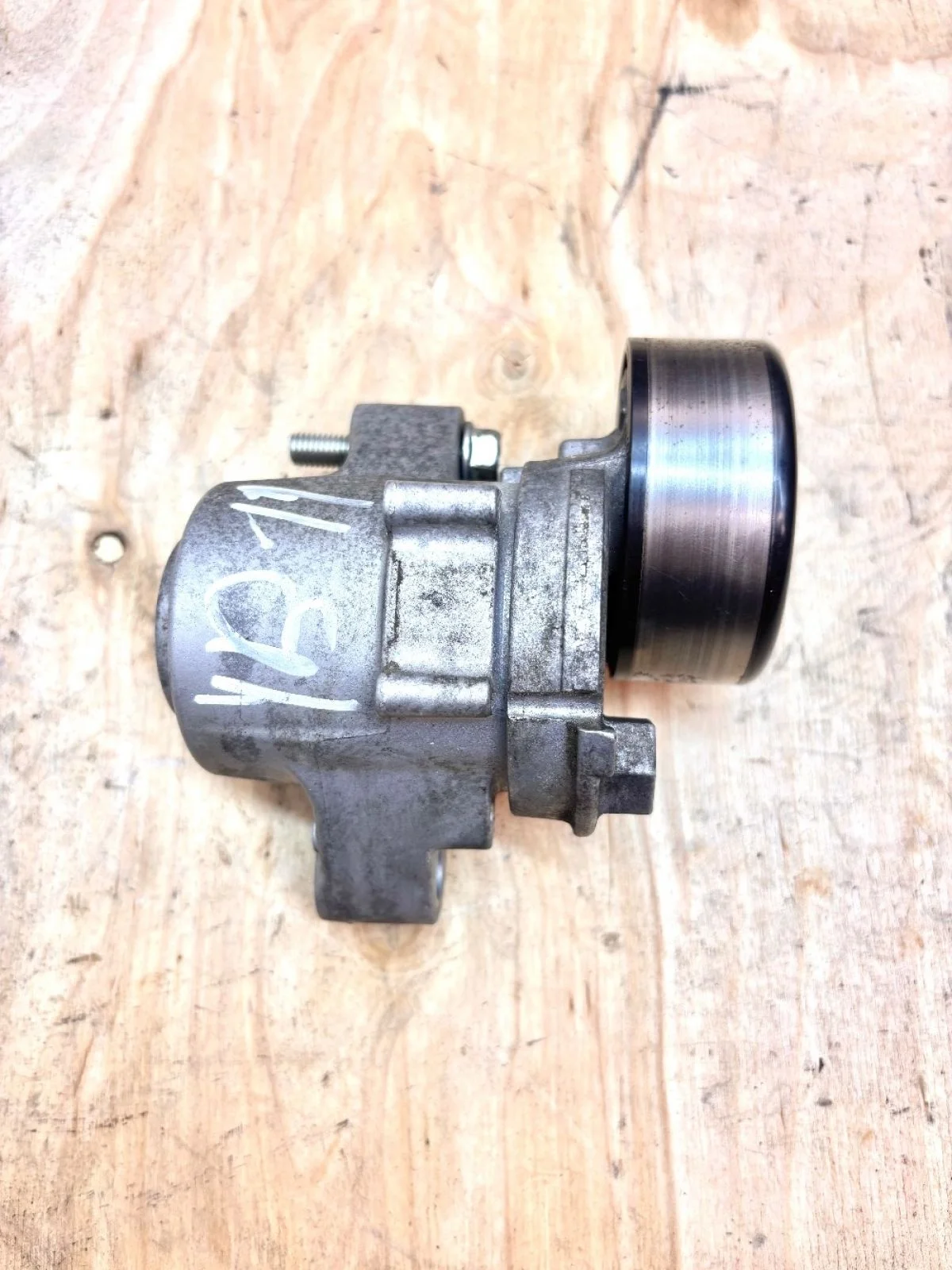 Ролик-натяжитель Mitsubishi Lancer X рестайлинг (2011—2015)