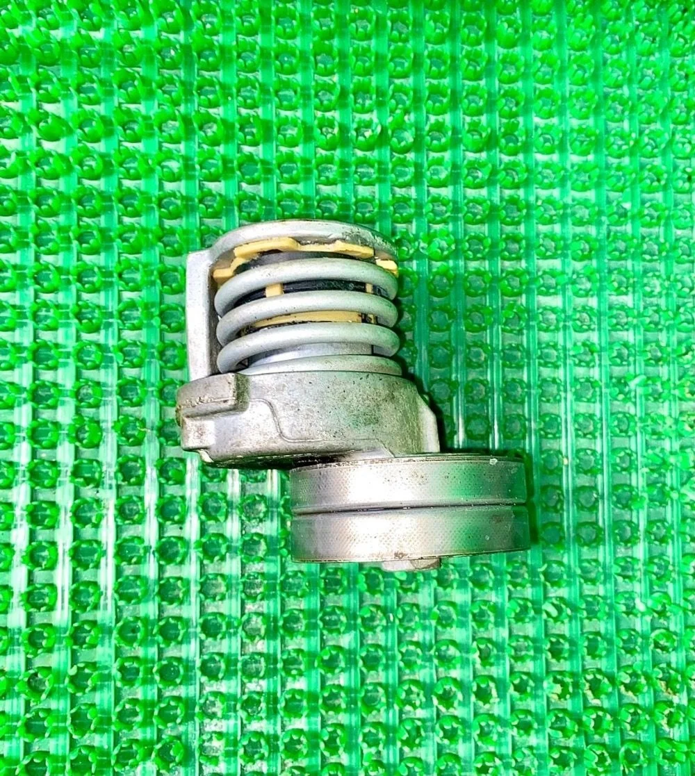 Ролик-натяжитель Volkswagen Golf Mk6 (2008—2012)