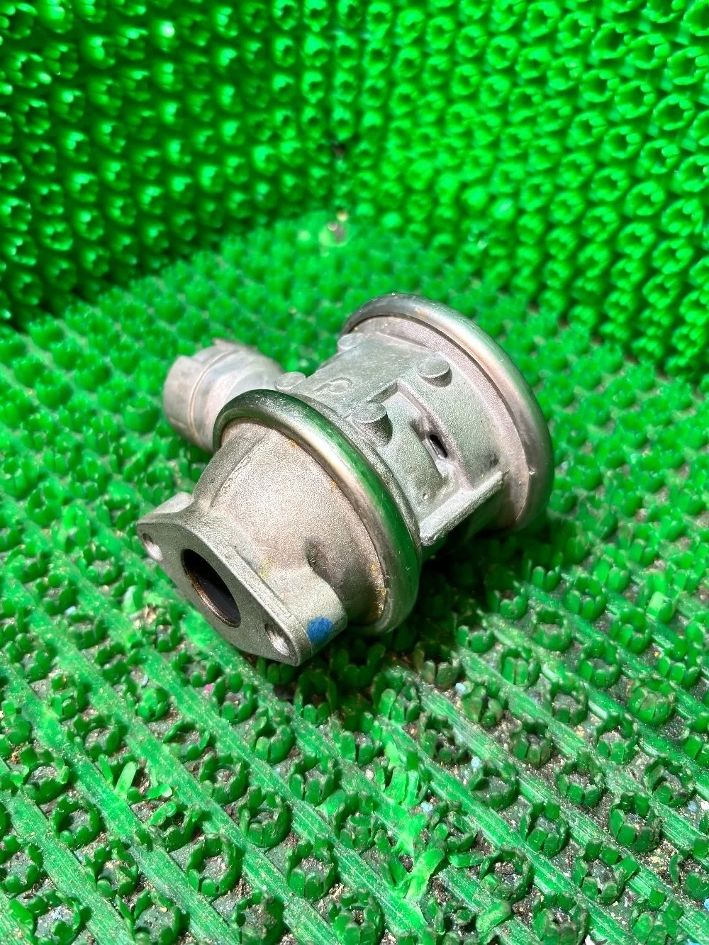 Клапан EGR Volkswagen Golf Mk6 (2008—2012)