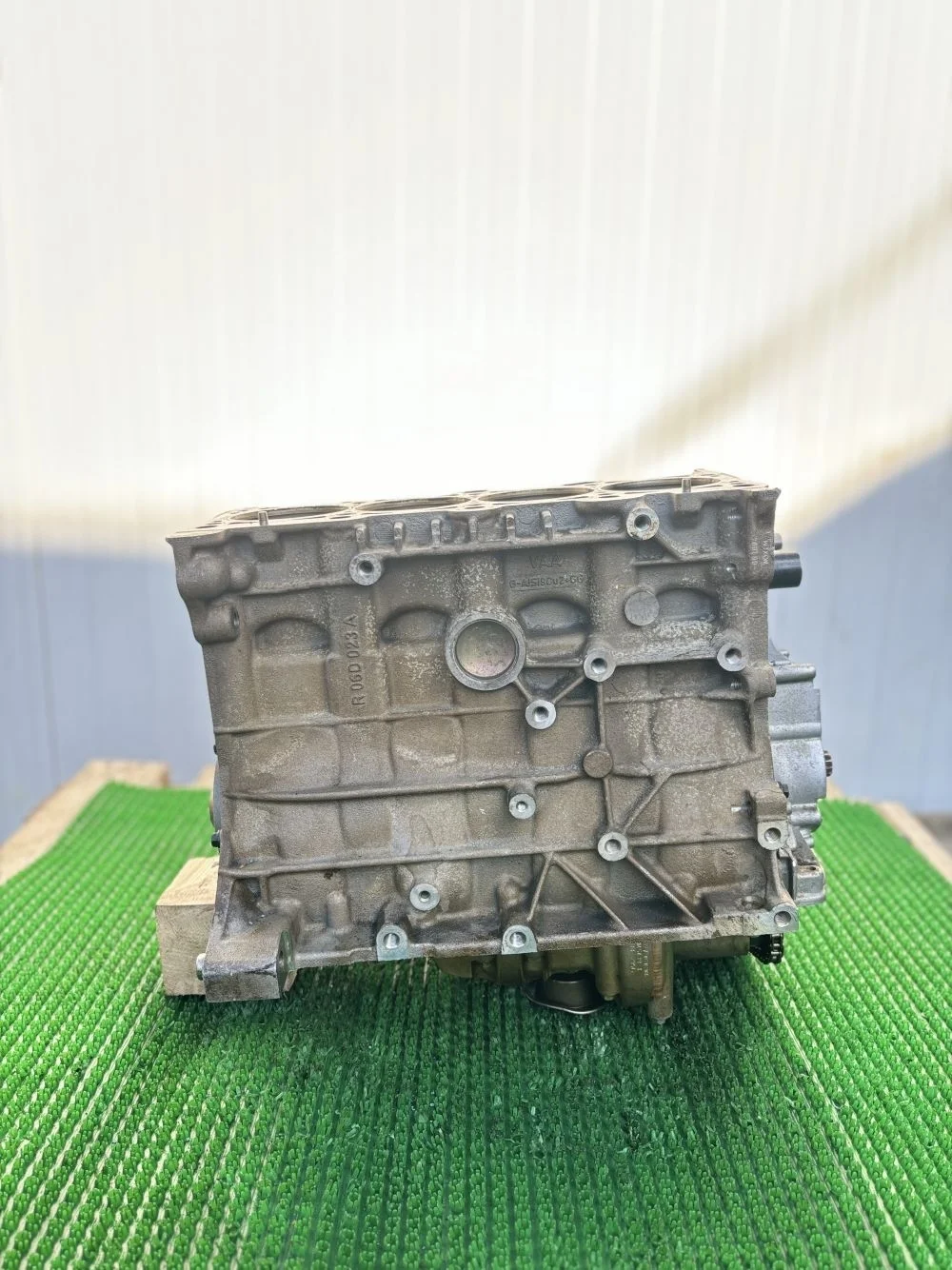 Блок цилиндров Volkswagen Passat B6 (2005—2010)