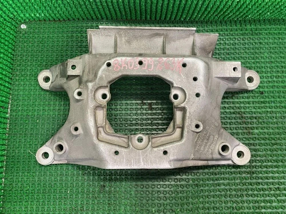 Кронштейн КПП Audi A4 B8 (2007—2012)