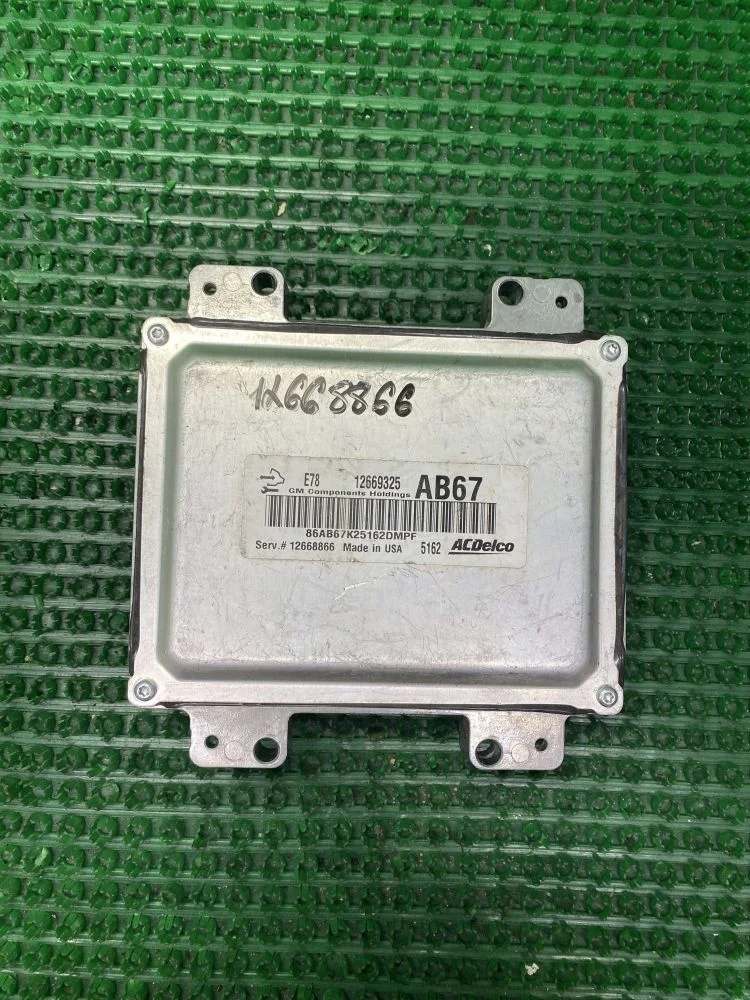 Блок управления двигателем Opel Zafira C (2011—2016)