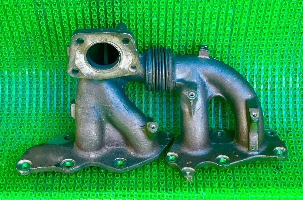 Коллектор выпускной Mazda CX-7 I (2006—2009)