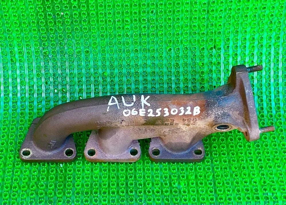 Коллектор выпускной Audi A4 B7 (2004—2009)