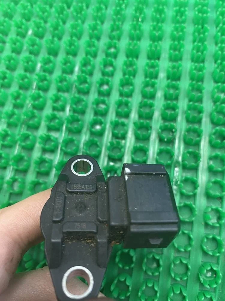 Датчик абсолютного давления Mitsubishi Outlander I (2002—2009)