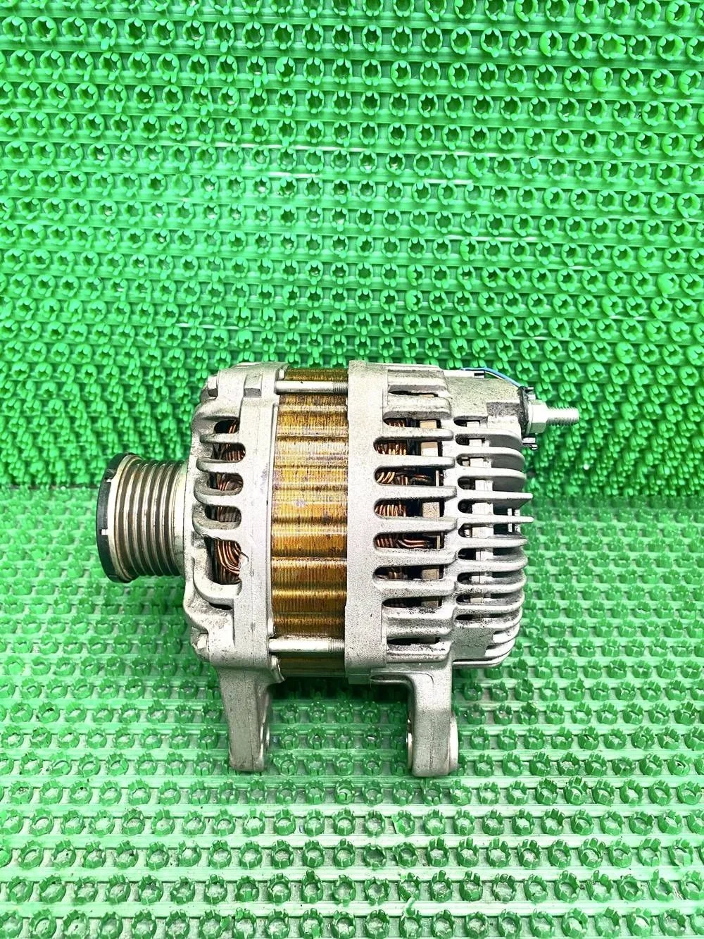 Генератор Nissan Qashqai+2 I рестайлинг (2010—2013)