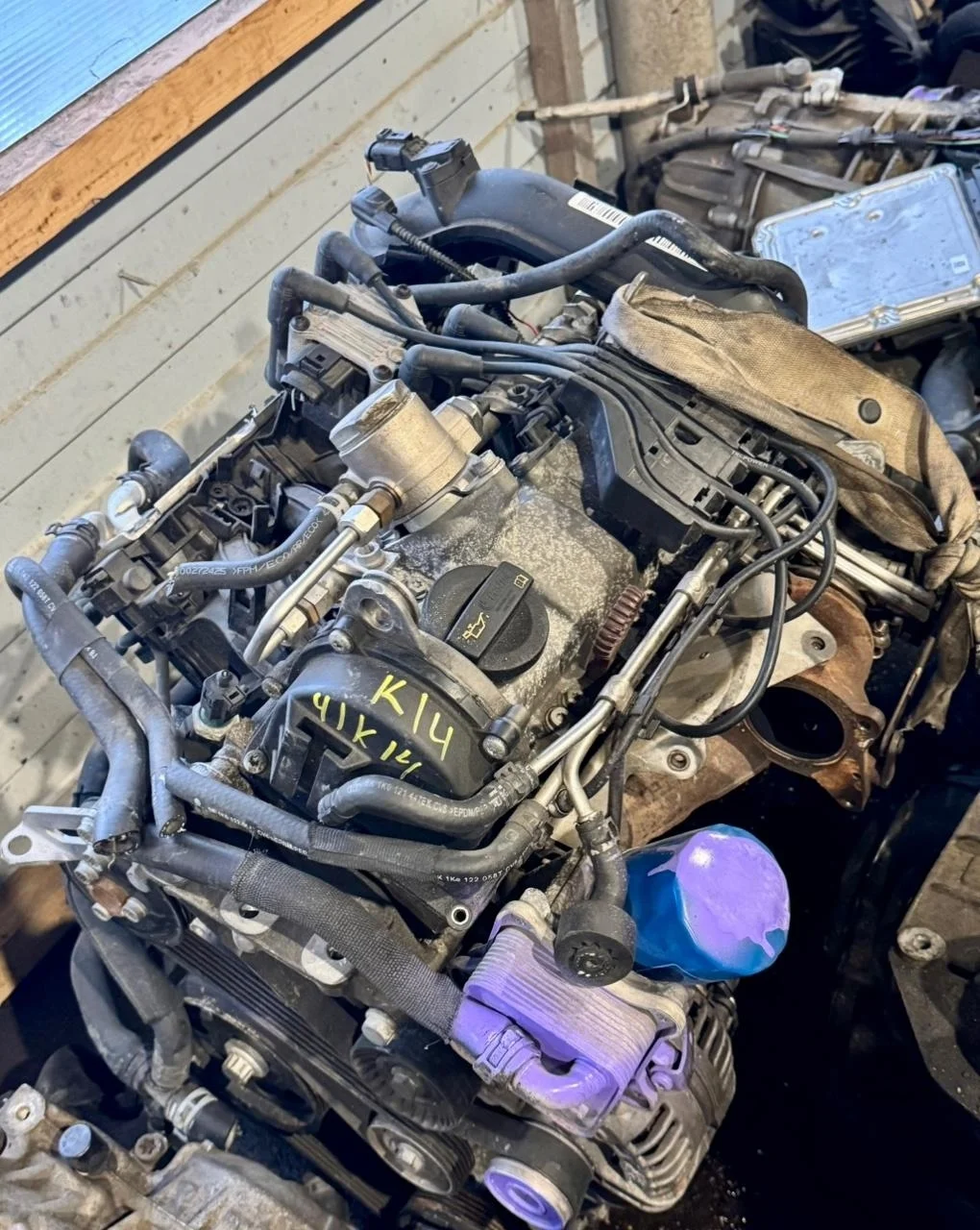 Двигатель с навесным 1.2 cbz (контрактный) VW Golf 6 2012