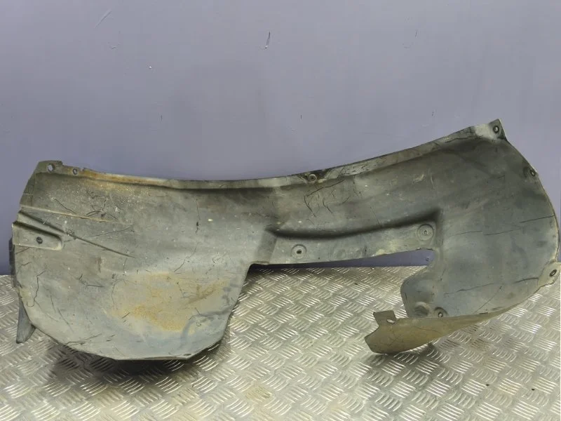 Подкрылок передний правый Audi A3 2007 8P0821172G 8P BZB, задний