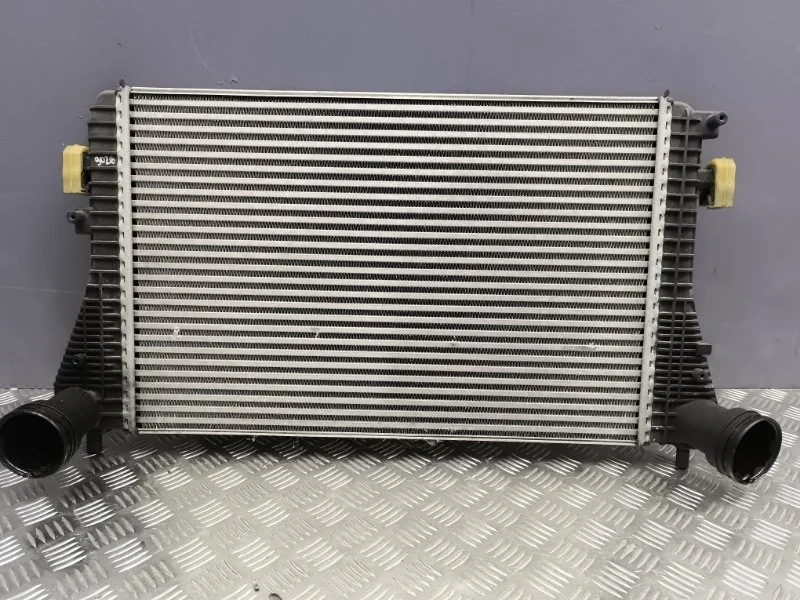 Интеркулер volkswagen Tiguan 2009 3C0145805R 5N1 CAWA