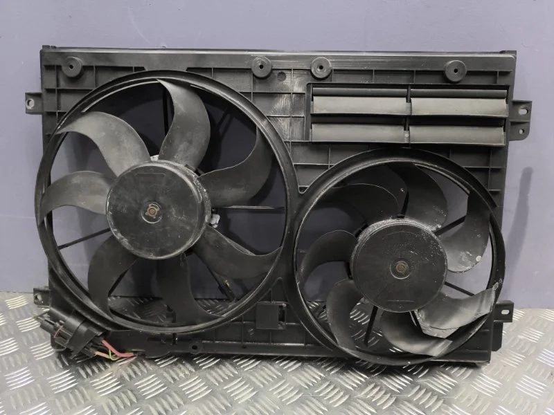 Вентилятор радиатора volkswagen Passat CC 2013 1K0121205AD 358 CDA