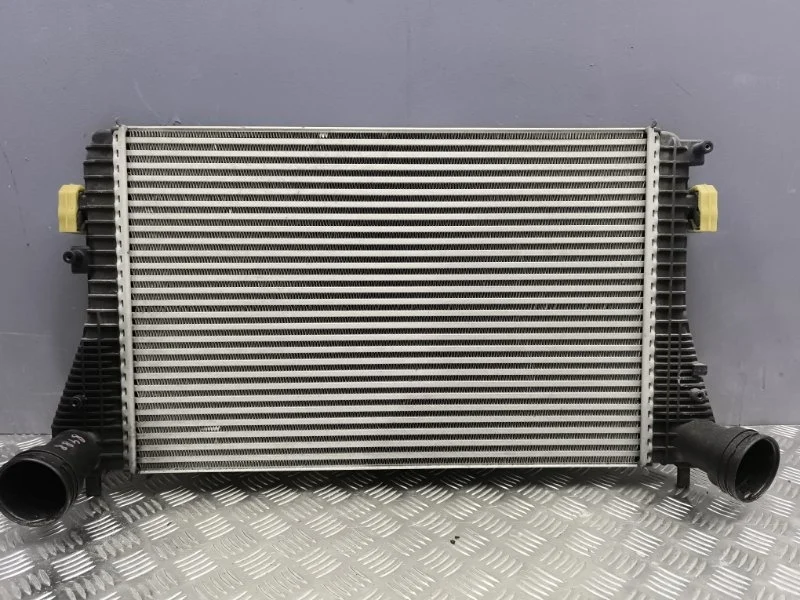 Интеркулер volkswagen Tiguan 2009 3C0145805R 5N1 CAW