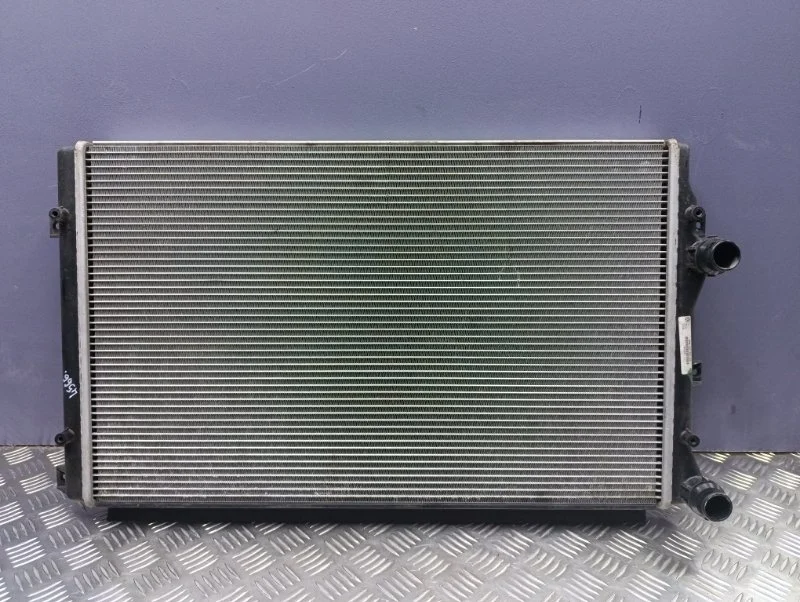 Радиатор основной Audi A3 2007 1K0121251AT 8P BZB