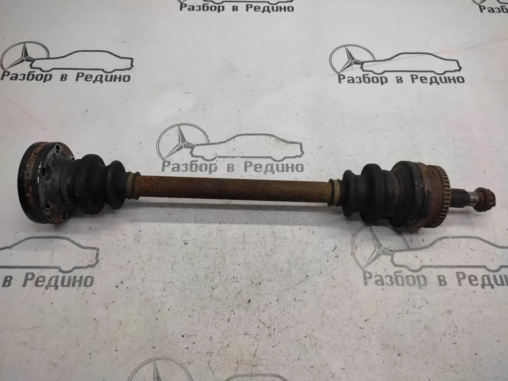 Привод задний Mercedes-Benz