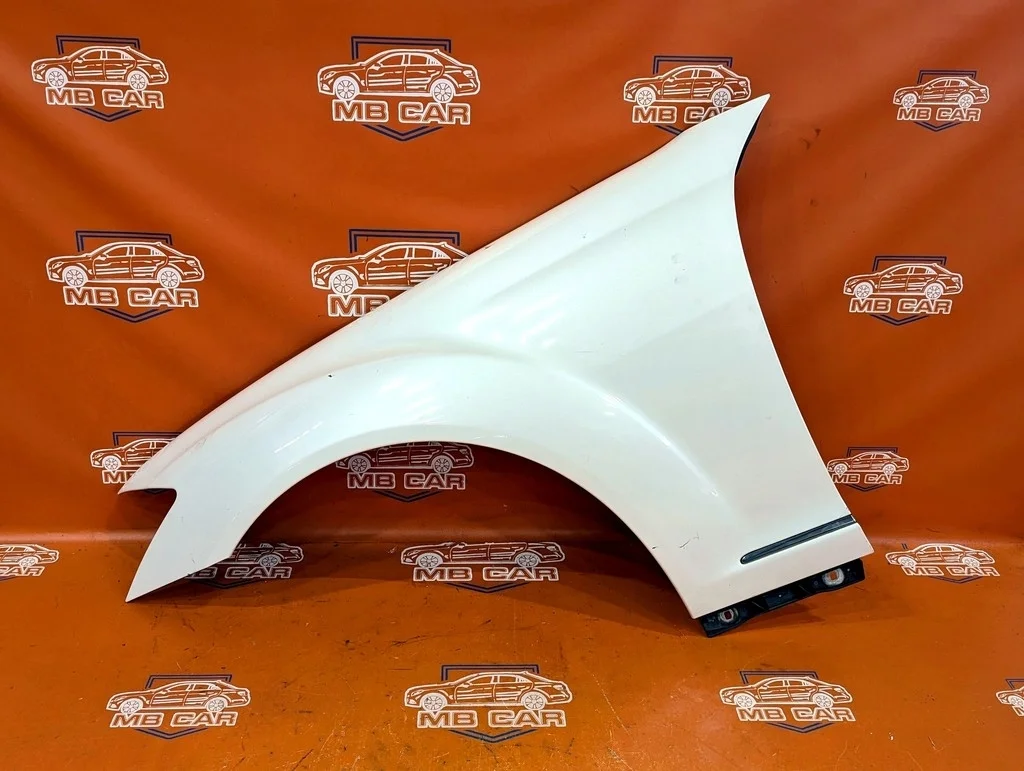 Крыло переднее левое Mercedes-Benz