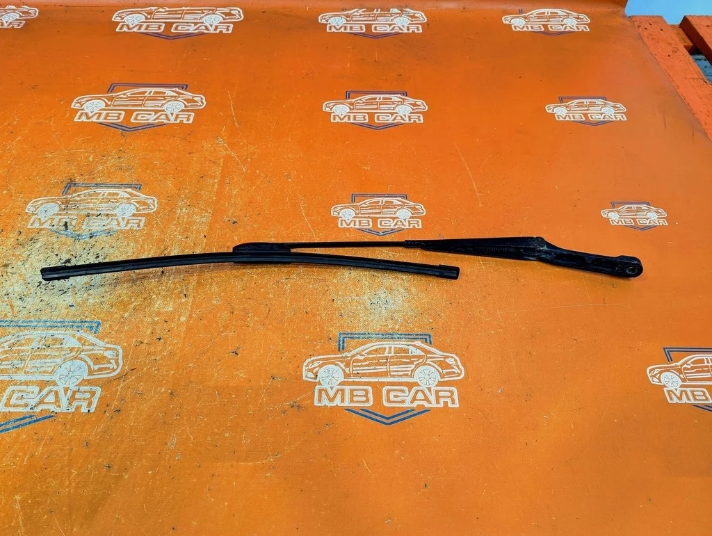 Поводок дворников Mercedes-Benz