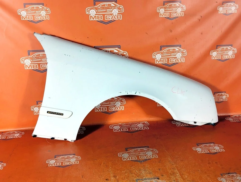 Крыло переднее правое Mercedes-Benz