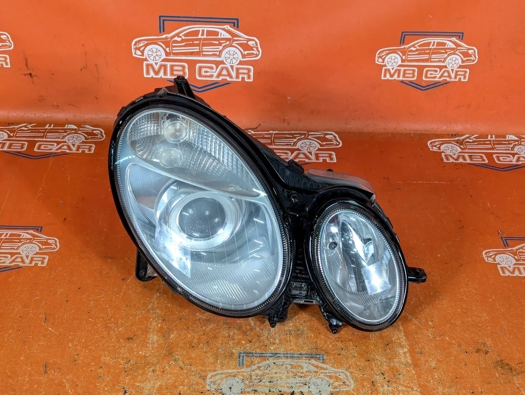 Фара правая Mercedes-Benz