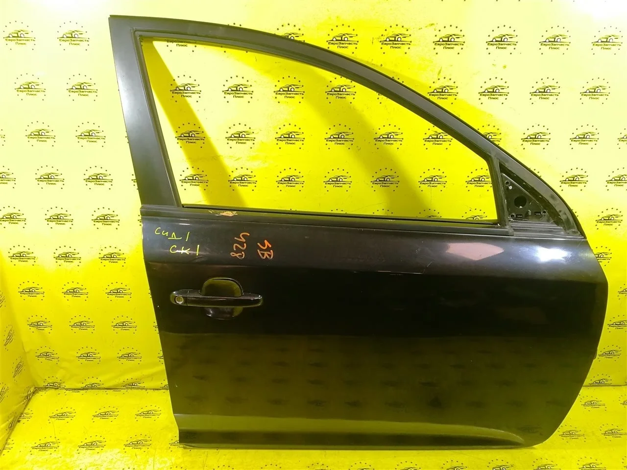 Дверь Kia Ceed 1 760041H000 ED, передняя правая