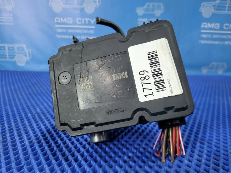 Блок ABS Mercedes-Benz C-Class 2010 A1729014100 W204 М271820