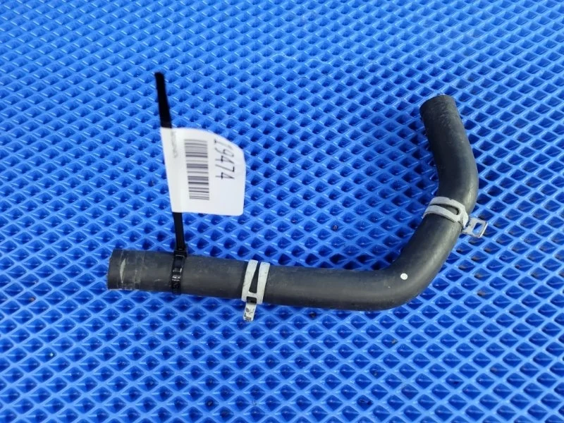 Патрубок oxлаждeния Mercedes-Benz A-class W177