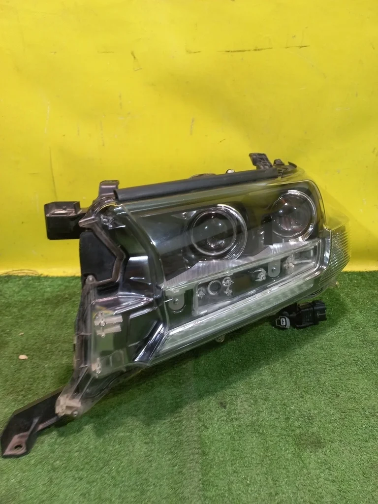 Фара левая LED  Toyota Land Cruiser (200) 2015> 8110660P40 35682
