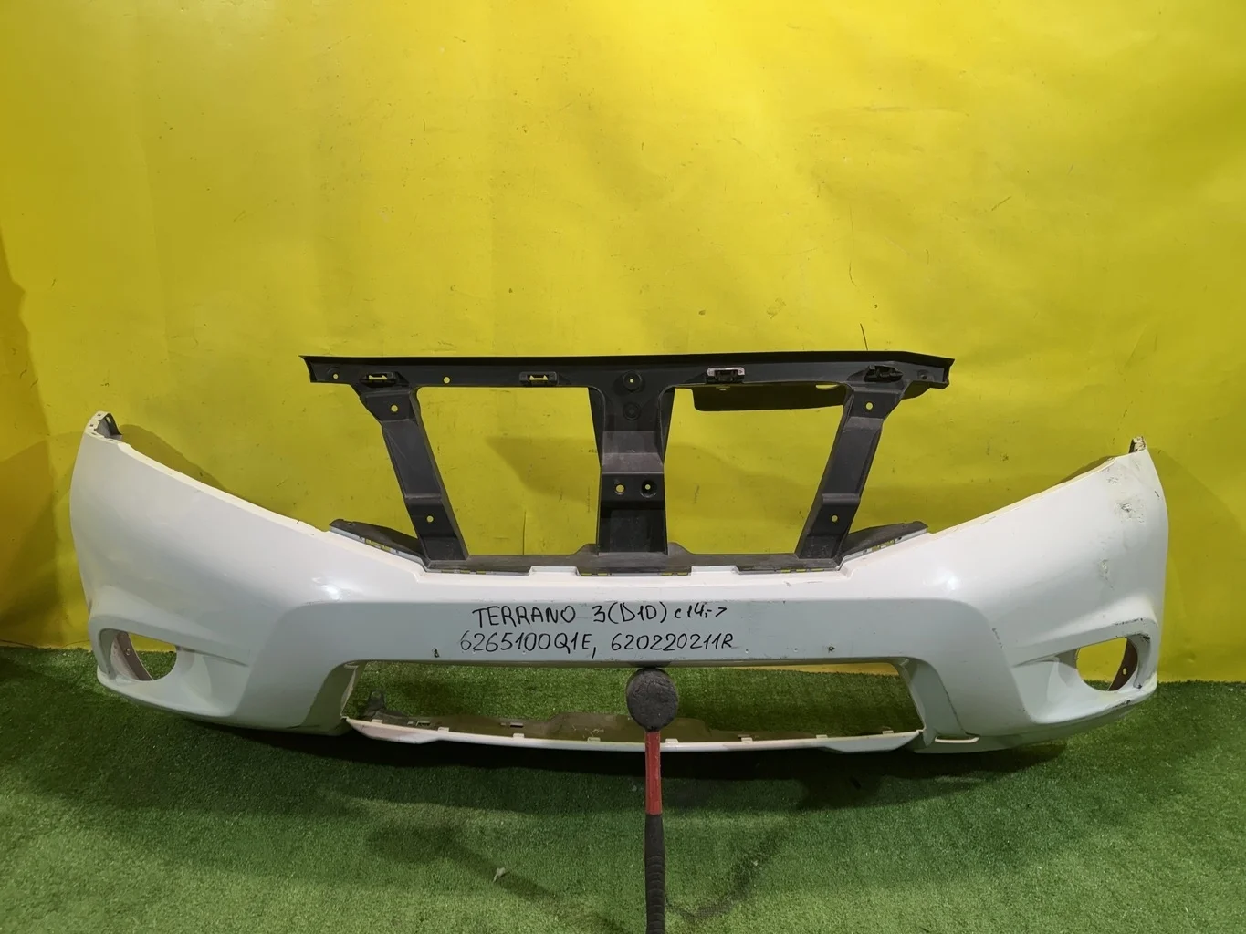 Бампер передний  Nissan Terrano (D10) 2014 620220211R 42164