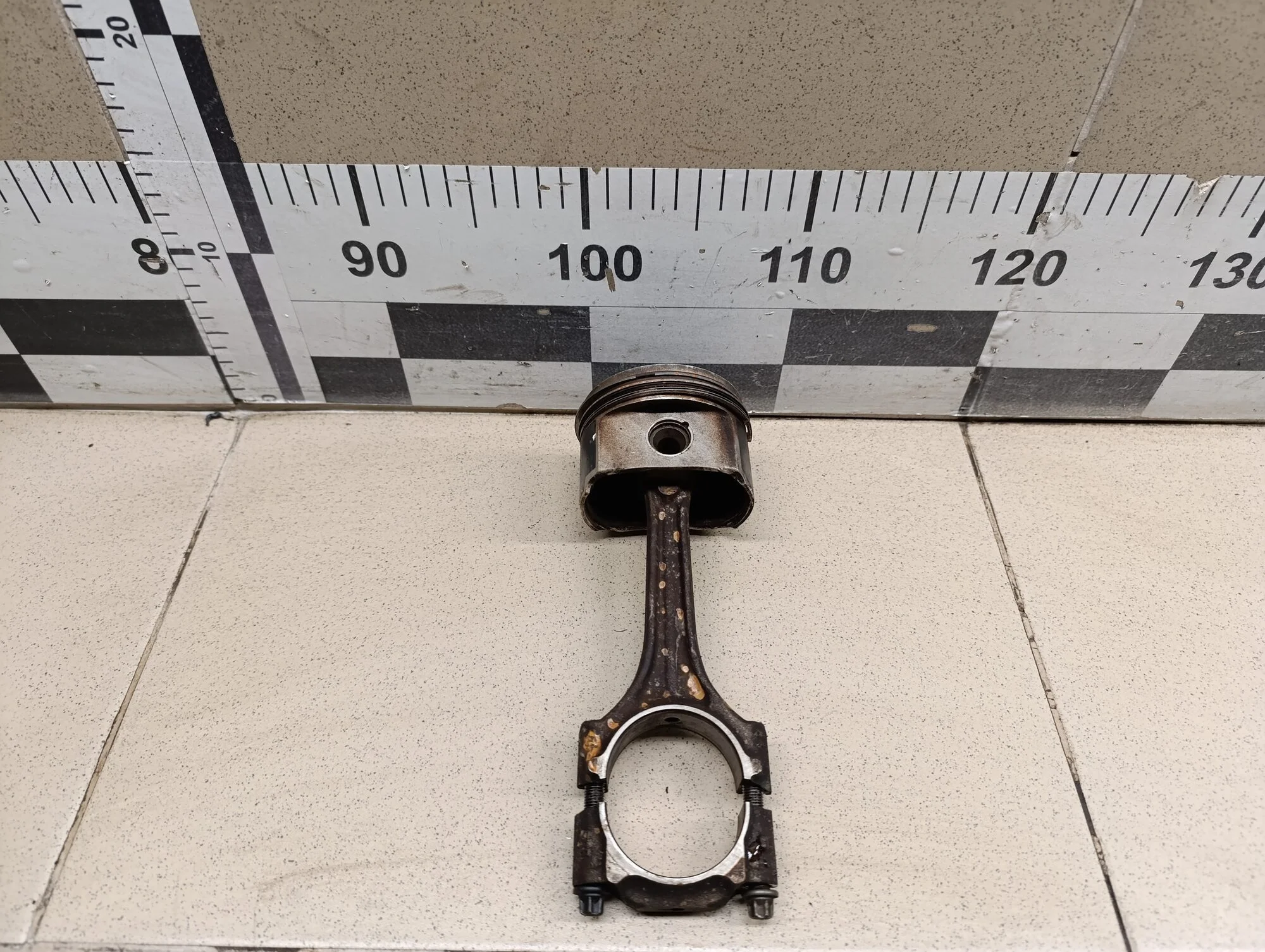 Поршень с шатуном Passat [B5] 2000-2005