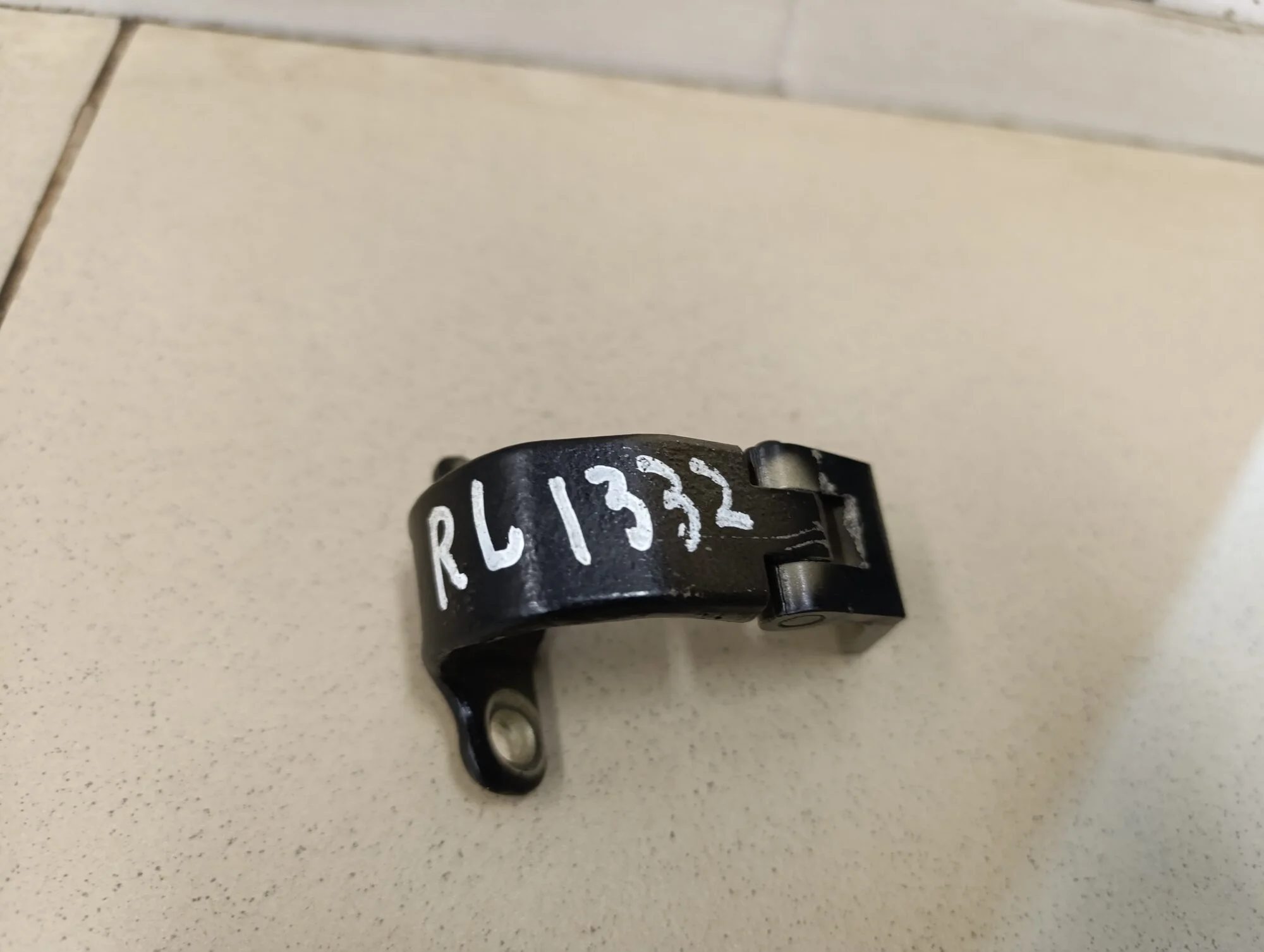 Петля двери багажника Octavia (A7) 2013>