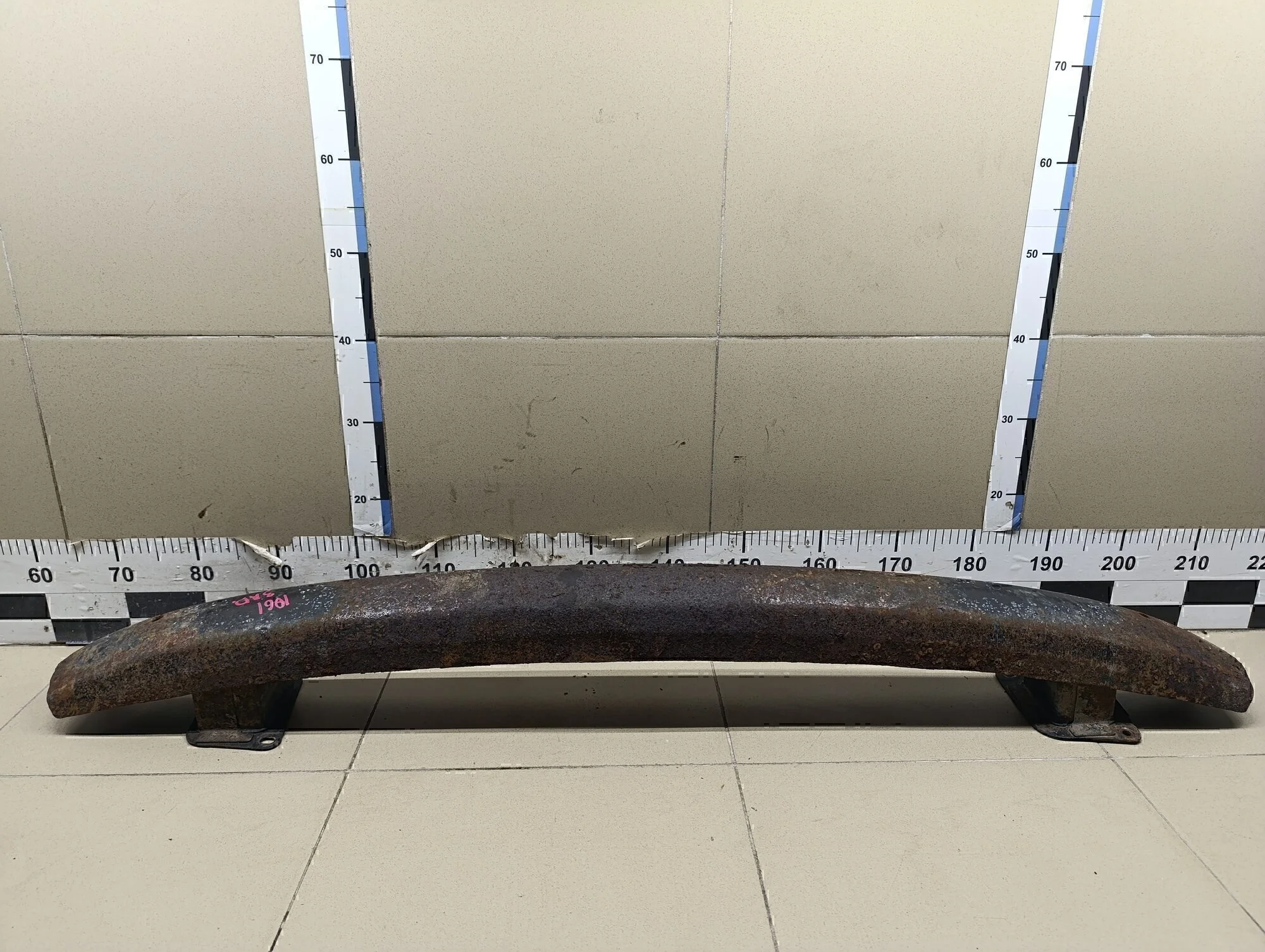 Усилитель заднего бампера Octavia 1997-2000