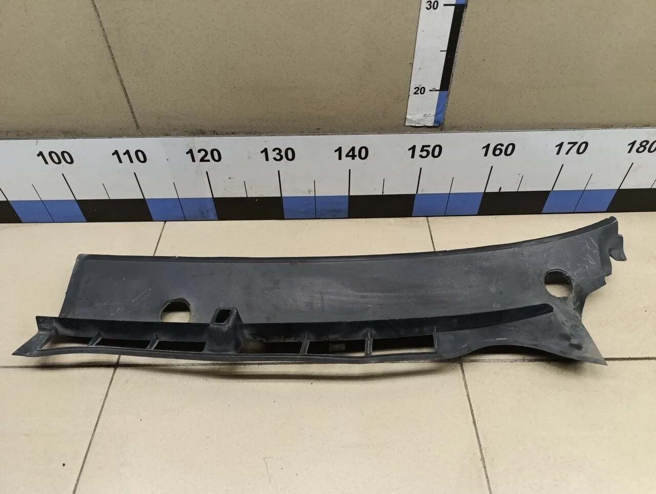 Решетка стеклооч. (планка под лобовое стекло) Octavia (A4 1U-) 2000-2011