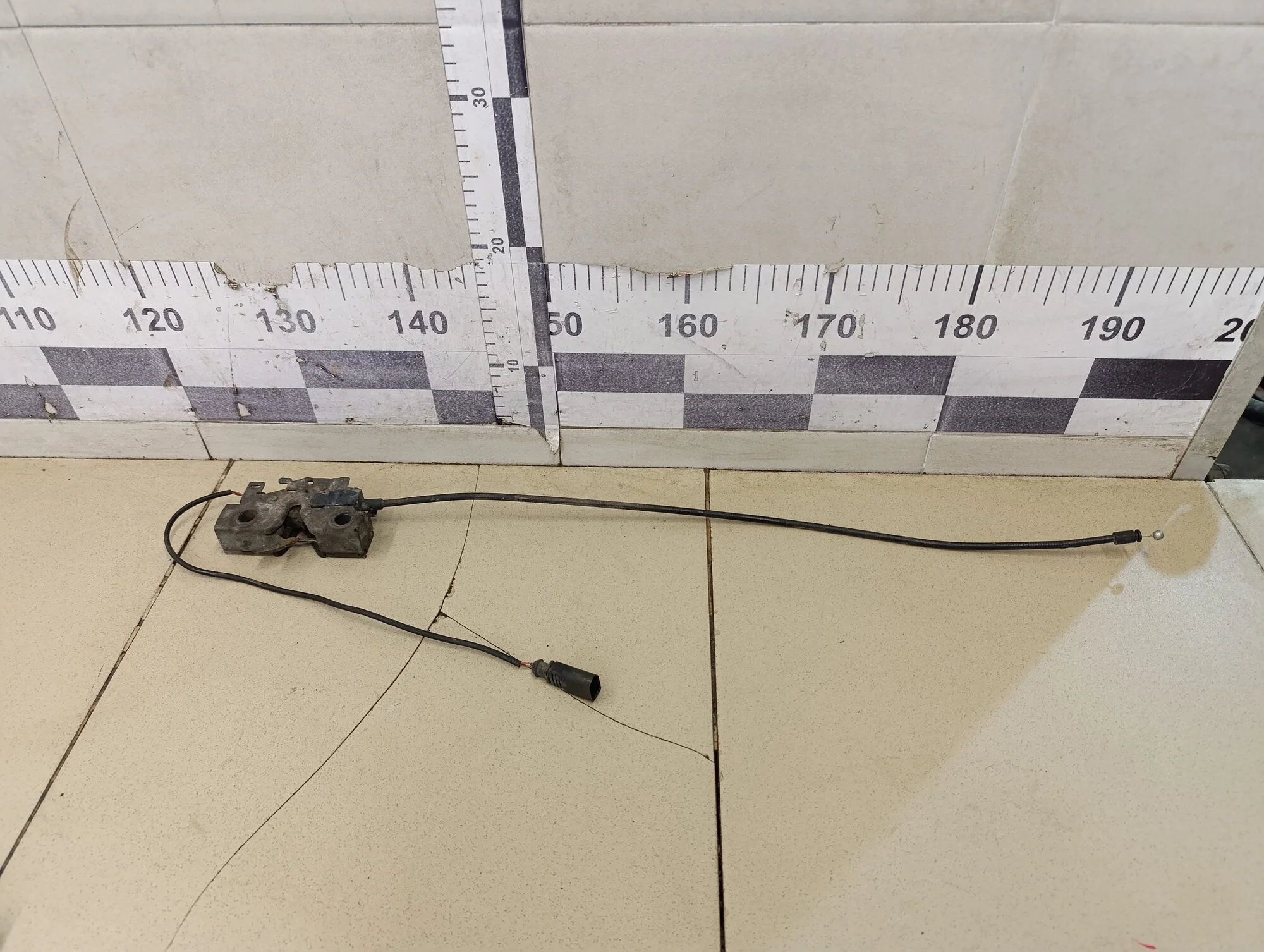 Замок капота Octavia (A7) 2013>