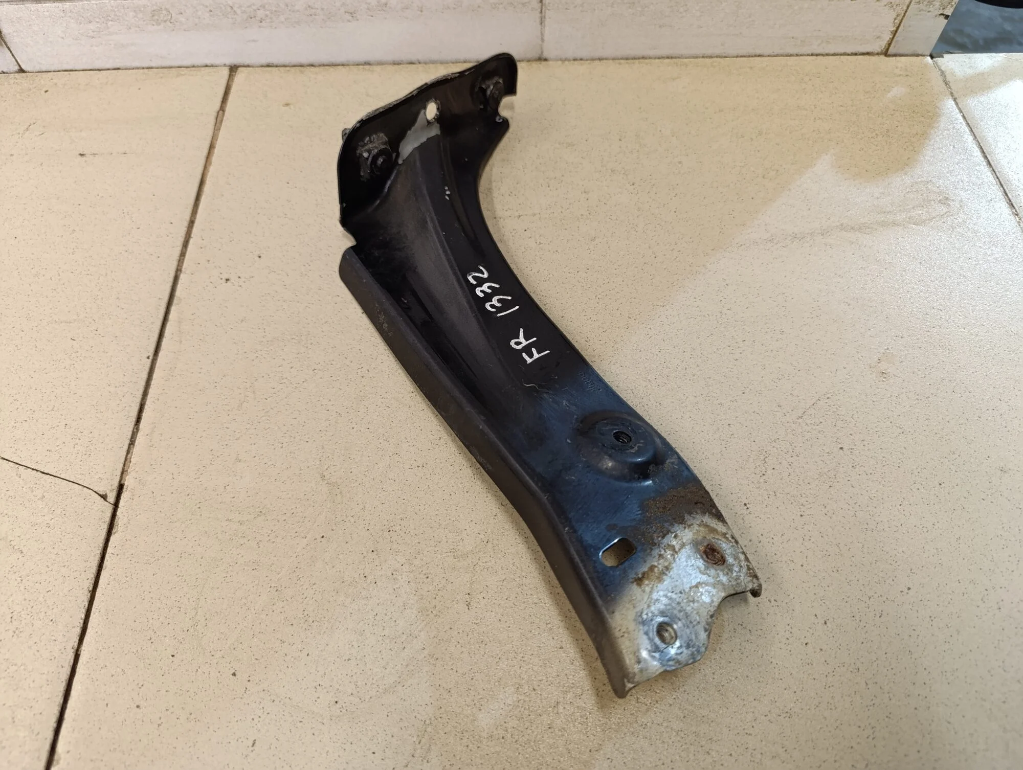 Кронштейн крепления крыла Octavia (A7) 2013>