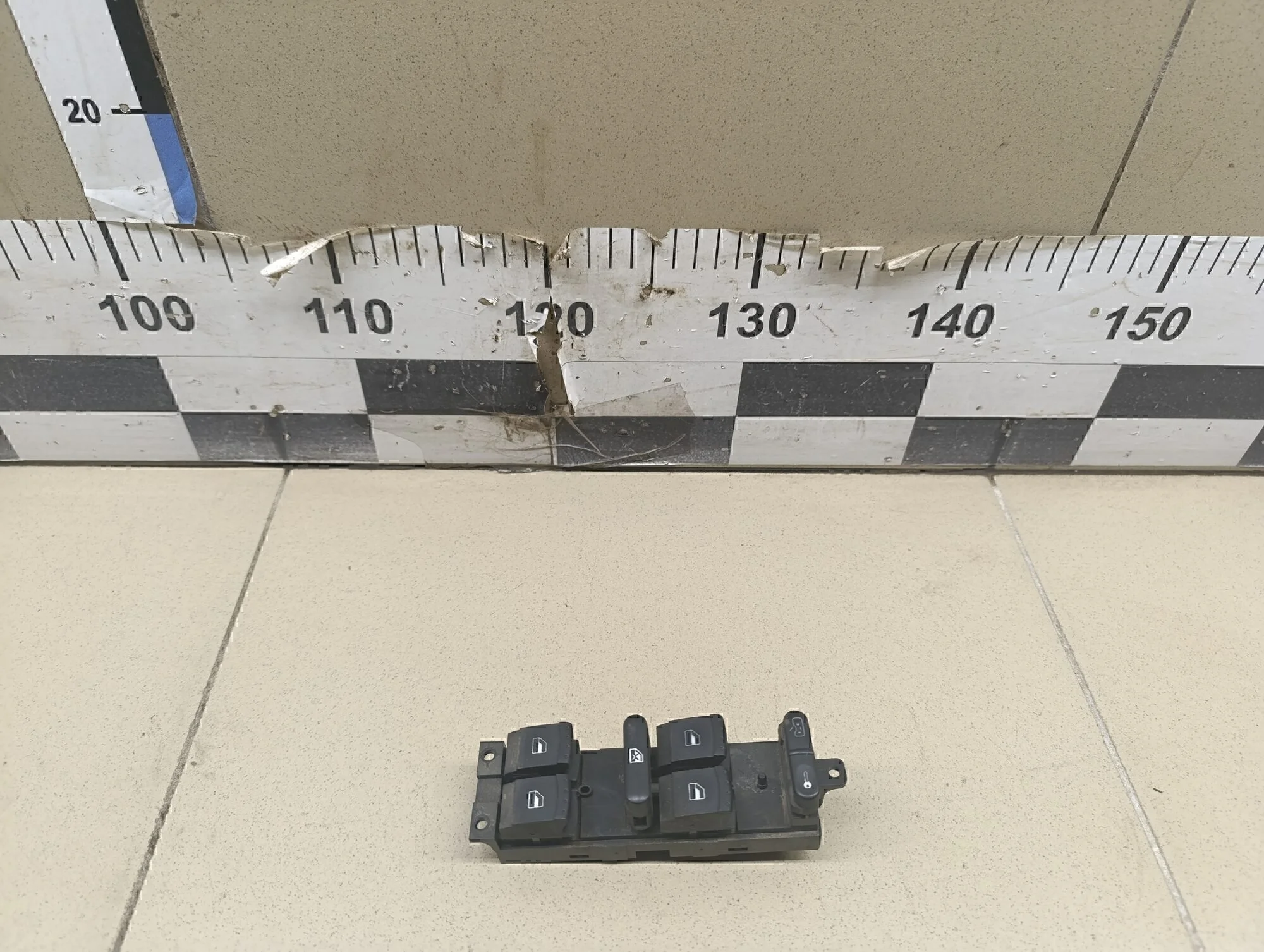 Блок управления стеклоподъемниками Passat [B5] 1996-2000