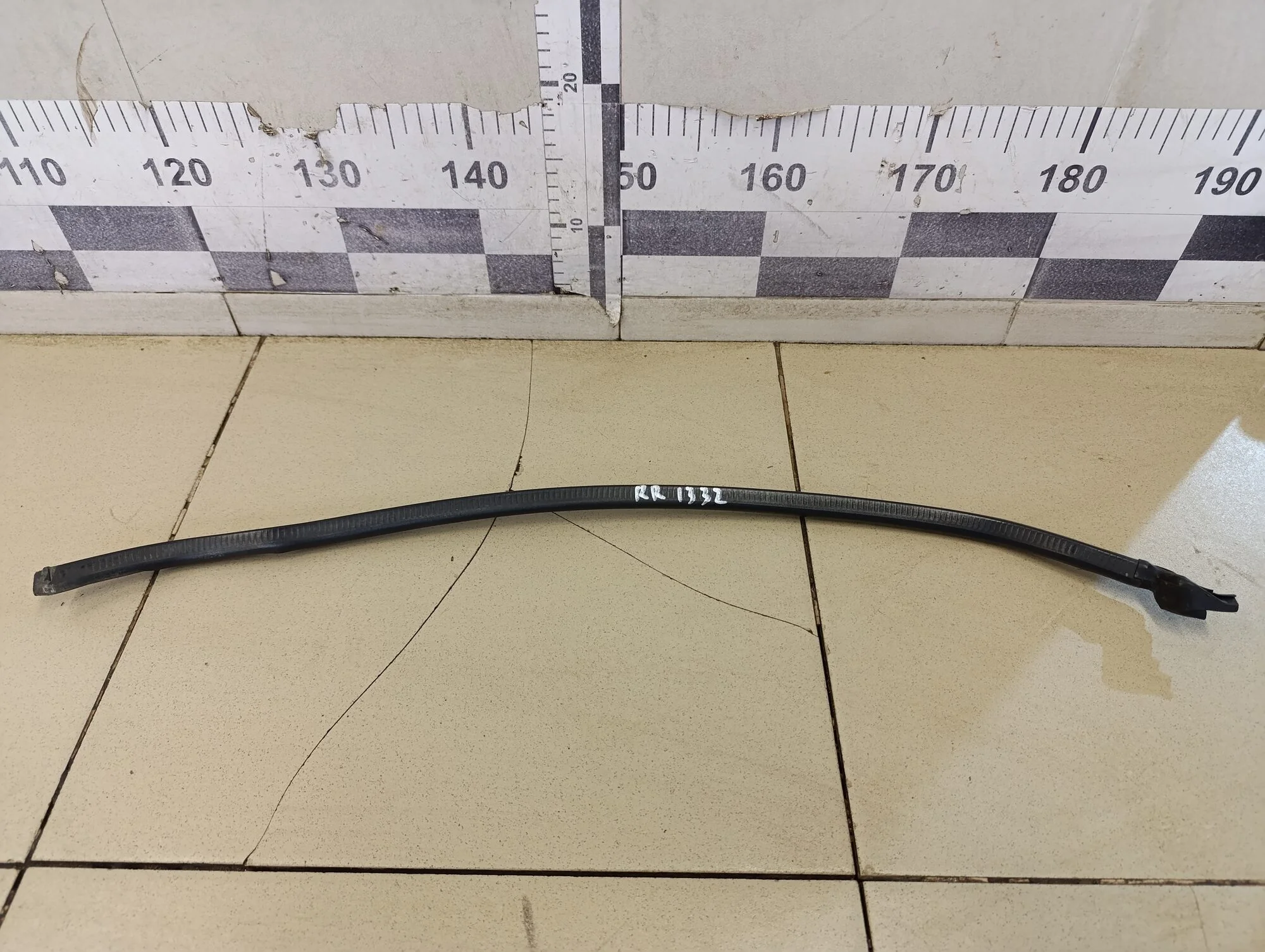 Уплотнитель двери Octavia (A7) 2013>