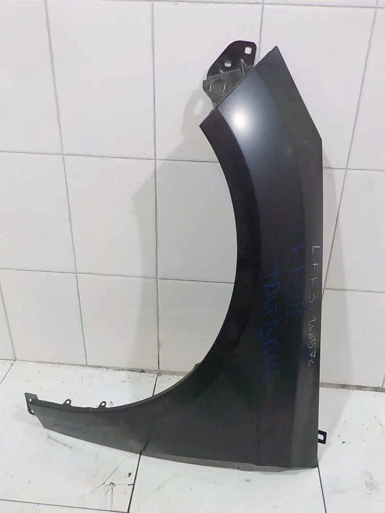 Крыло Ford Focus III (2011—2015) Перед Лево