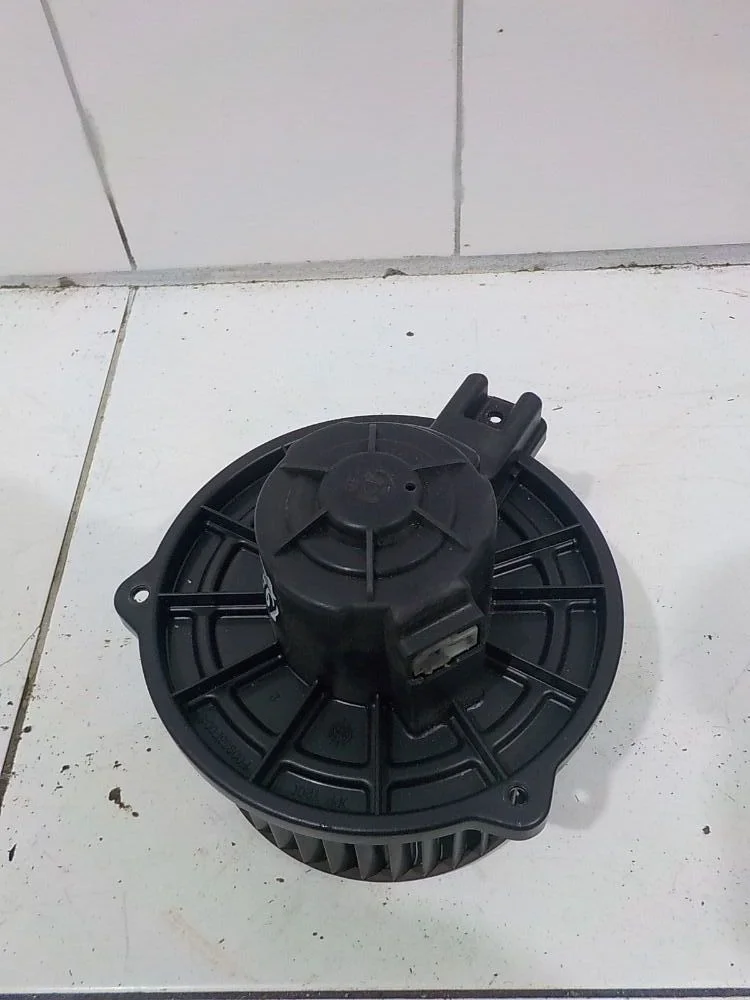 Моторчик печки Kia Rio II рестайлинг (2009—2011)