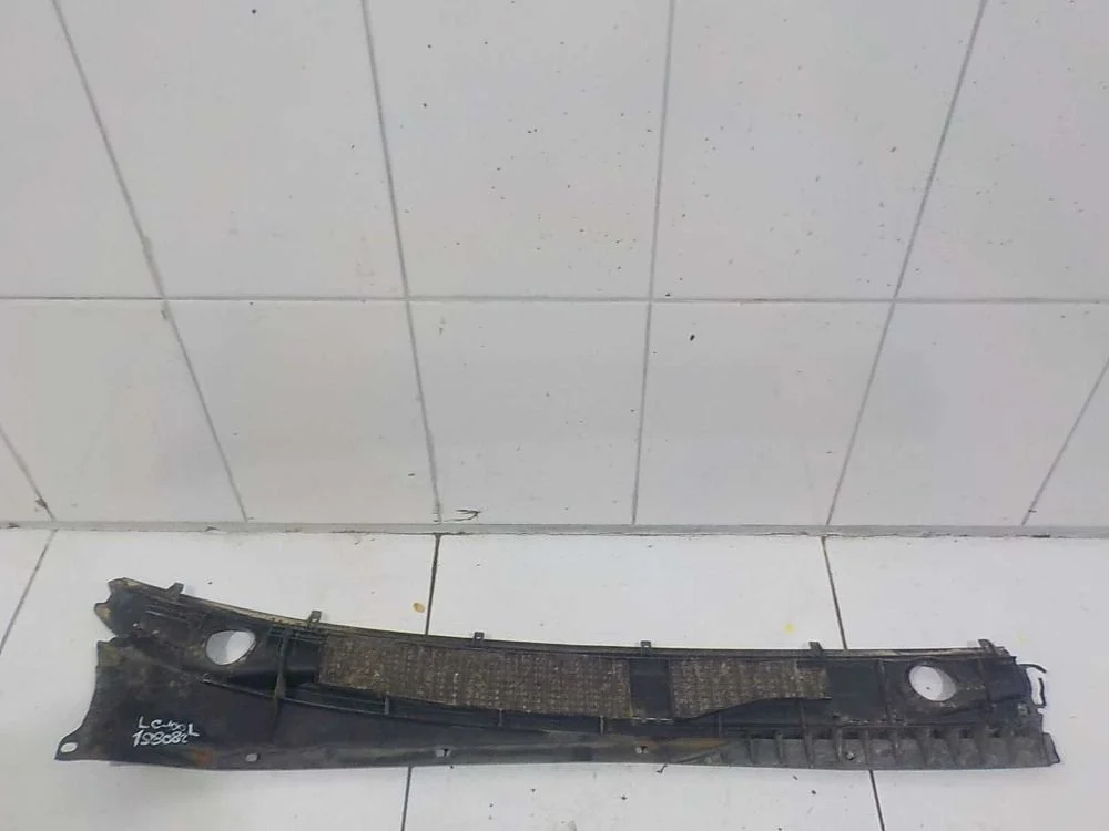 жабо Toyota Land Cruiser 100 (1998—2002)  Лево