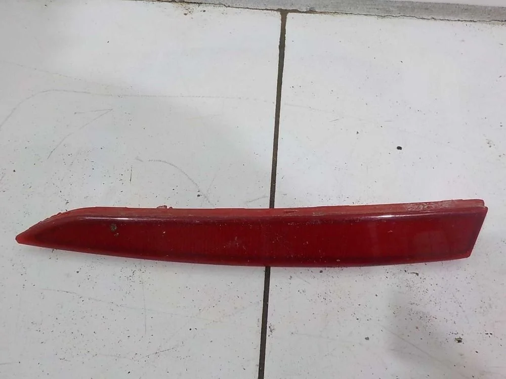 катафот Hyundai Solaris II (2017—2020)  Лево