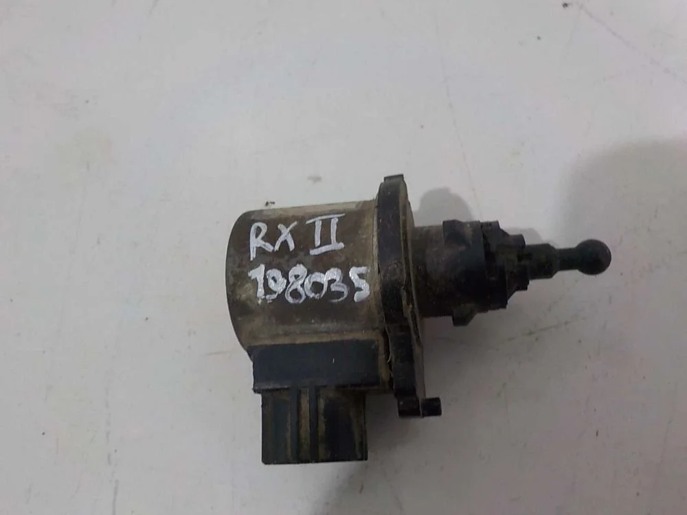 Корректор фары Lexus RX II рестайлинг (2006—2009)