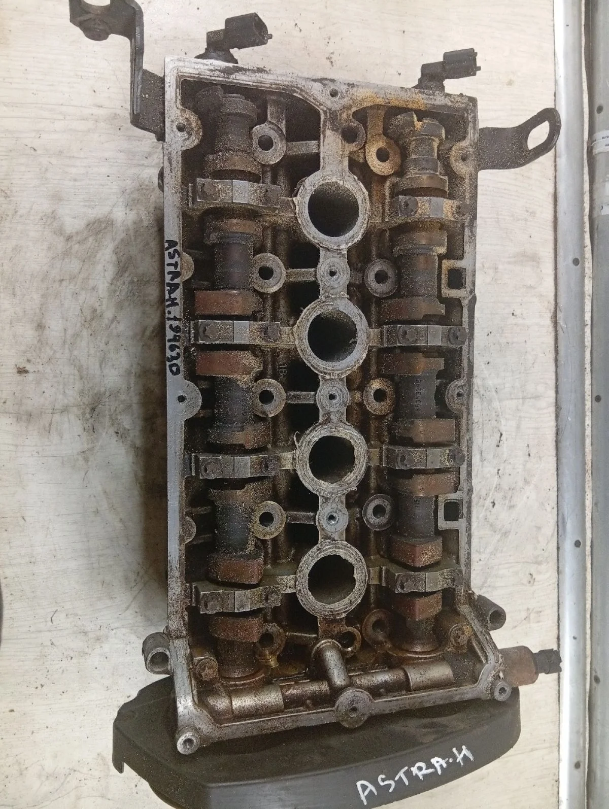 Головка блока цилиндров Opel Astra H (2004—2007)