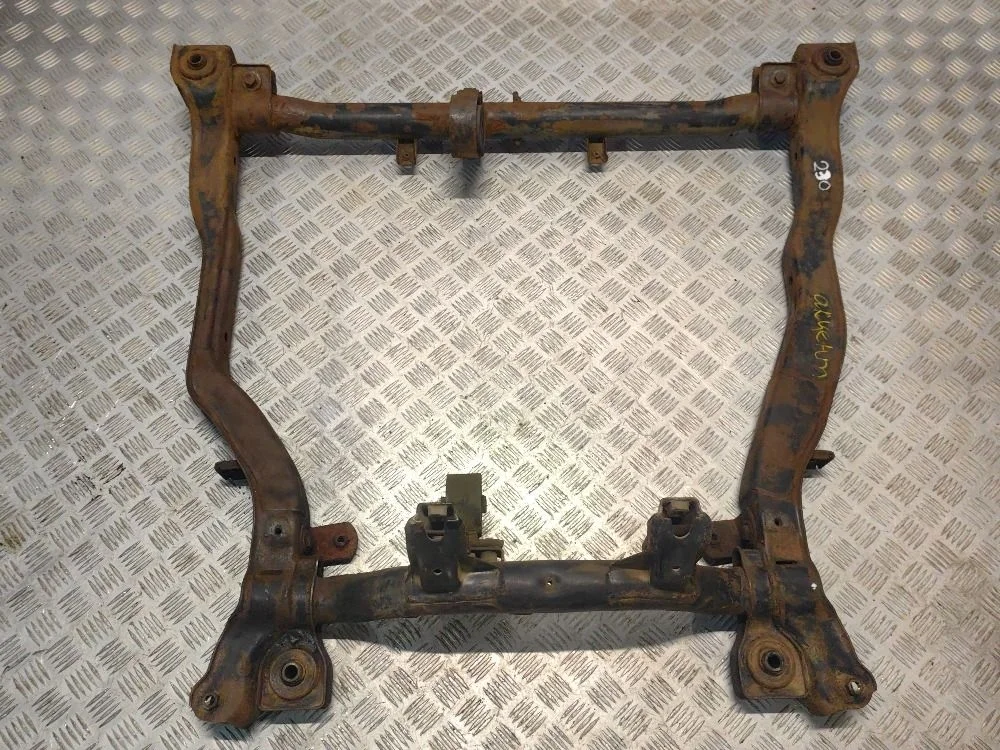 Подрамник передний Hyundai Accent 2