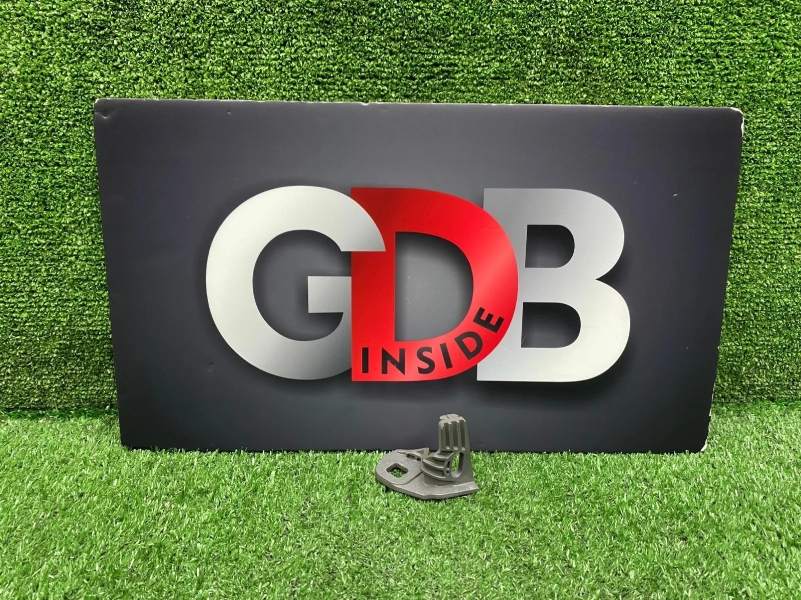 Кронштейн фары BMW 1 series 22.09.2012 51647273066 F20 N13B16A, передний правый