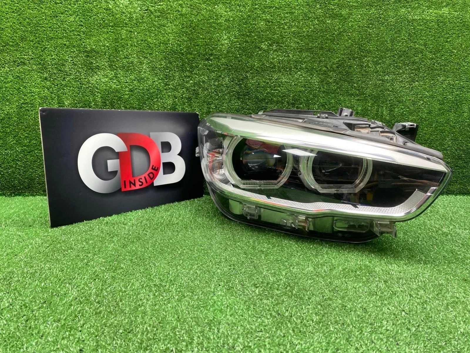 Фара BMW 1 series 31.07.2015 63117414144 F20 B38B15A, передняя правая