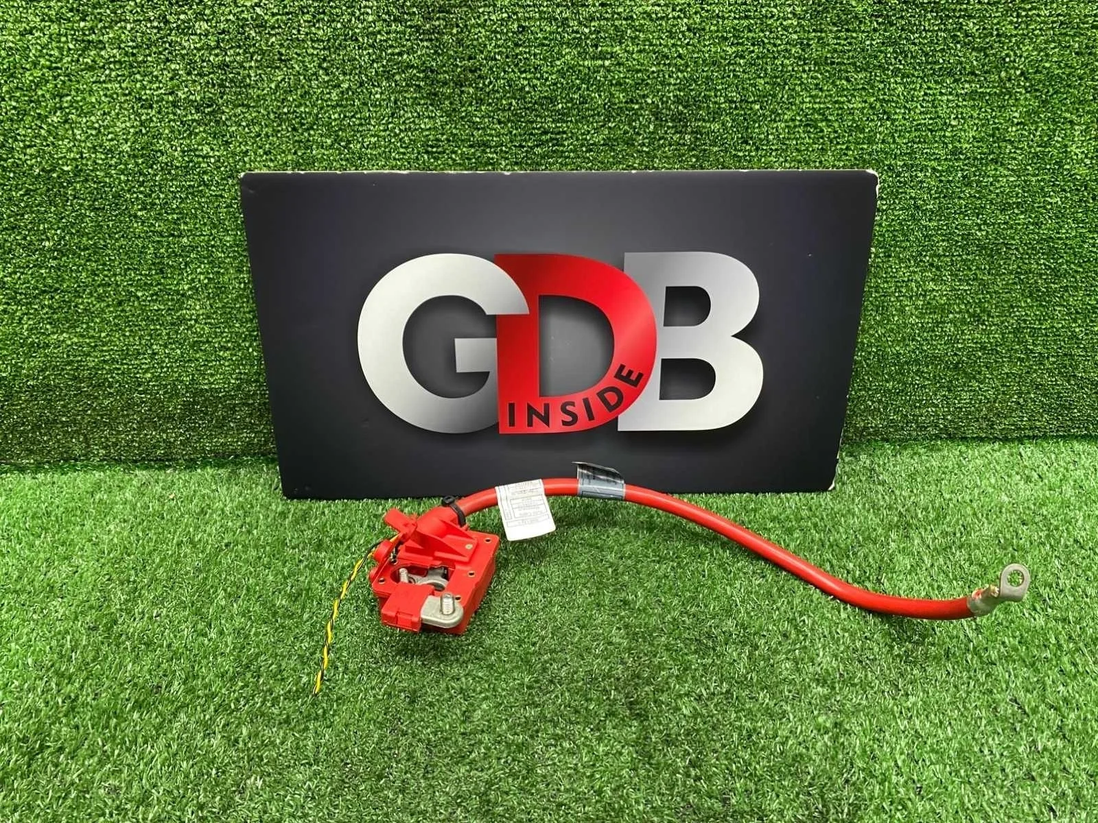 Плюсовой провод аккумулятора BMW X1 10.11.2011 61129217031 E84 N20B20A